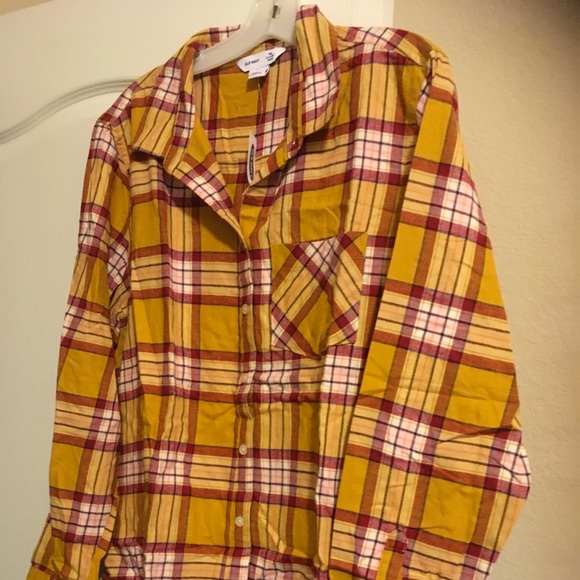 Button down shirt - Picture 1 of 3